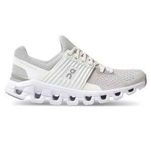 On Cloudswift Running Shoes in Glacier/White Size 9